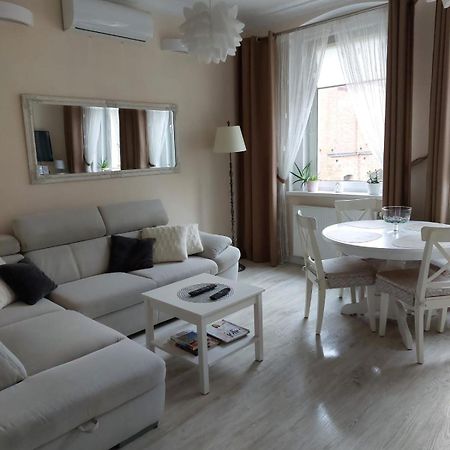 Come&Stay Zielona Gora Exterior foto
